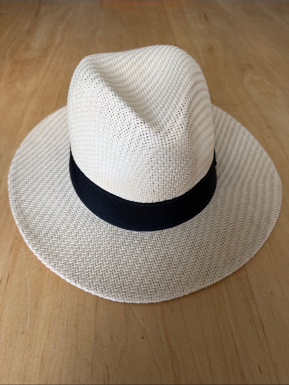 Classic Women’s Straw Hat with Black Band - Cream